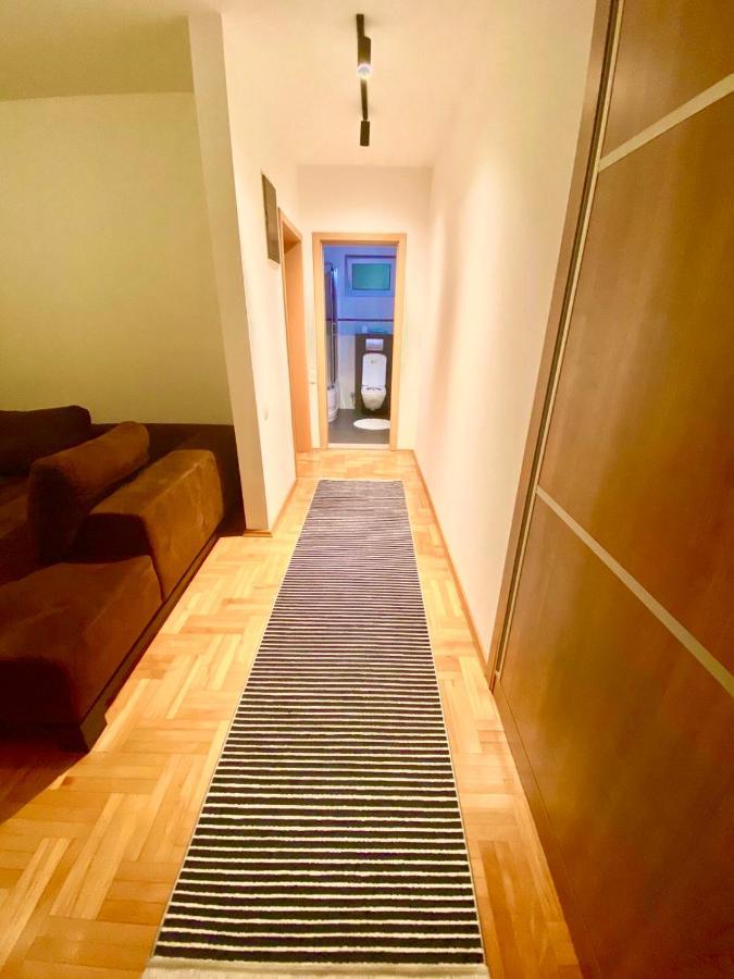 My Place Prisztina Zewnętrze zdjęcie
